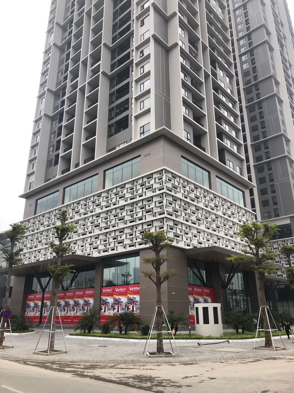 Cho thuê sàn thương mại văn phòng tòa Sky Park Residence Cầu Giấy 1