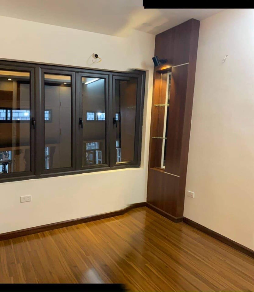 Bán nhà Nguyễn Khánh Toàn, 45m2, lô góc, Mới, Gara ô tô, mt 5m, 5 tầng, hơn 5 Tỷ 0345003386 2