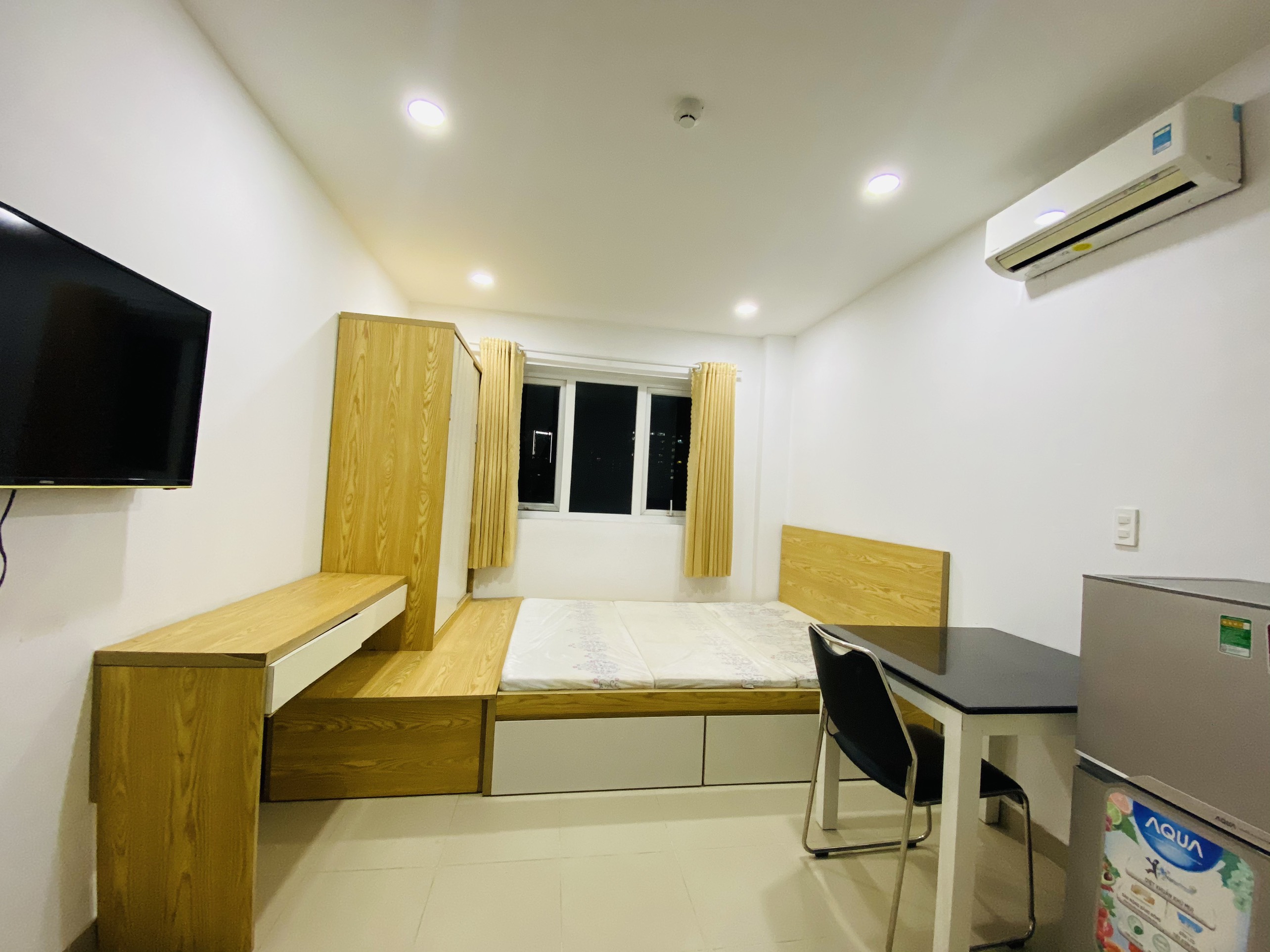 Cho thuê căn hộ dịch vụ Full nội thất đường Nguyễn Thị Thập quận 7 giá 4 triệu siêu rẻ 3