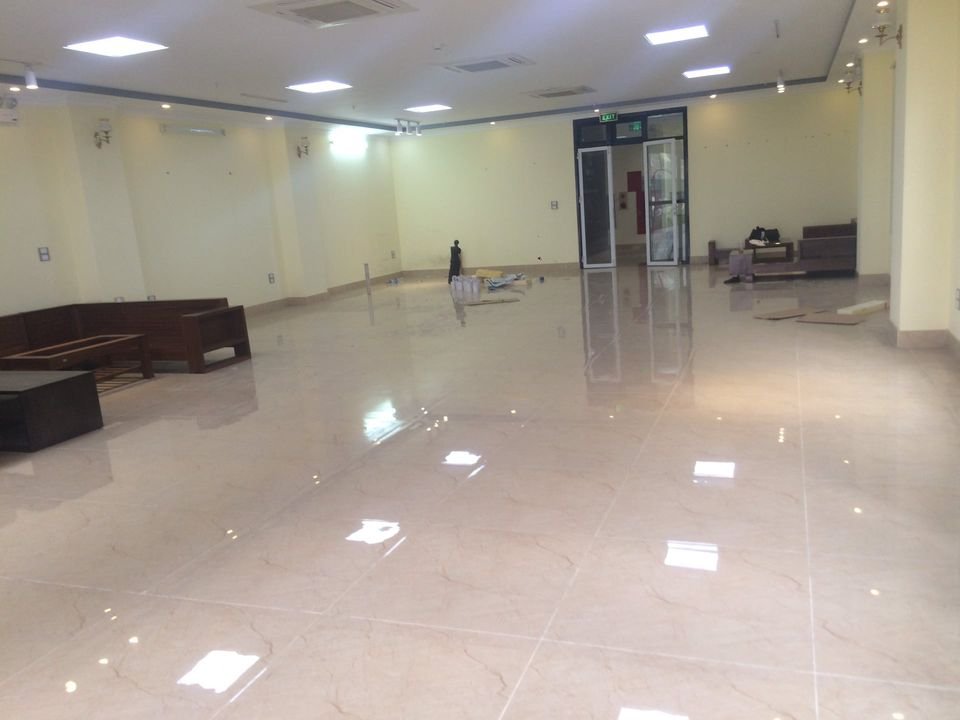 Văn phòng đẹp giá rẻ không đâu bằng 160m2 cho thuê chỉ 32tr/th mặt đường Vũ Trọng Phụng