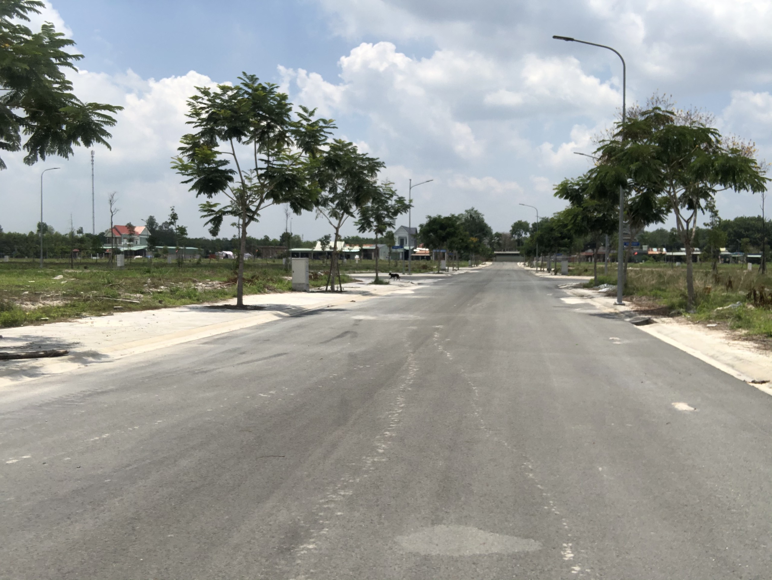 Bán đất sổ sẵn dự án khu dân cư Đại Nam Bình Phước, bán giá 10tr/m2 2