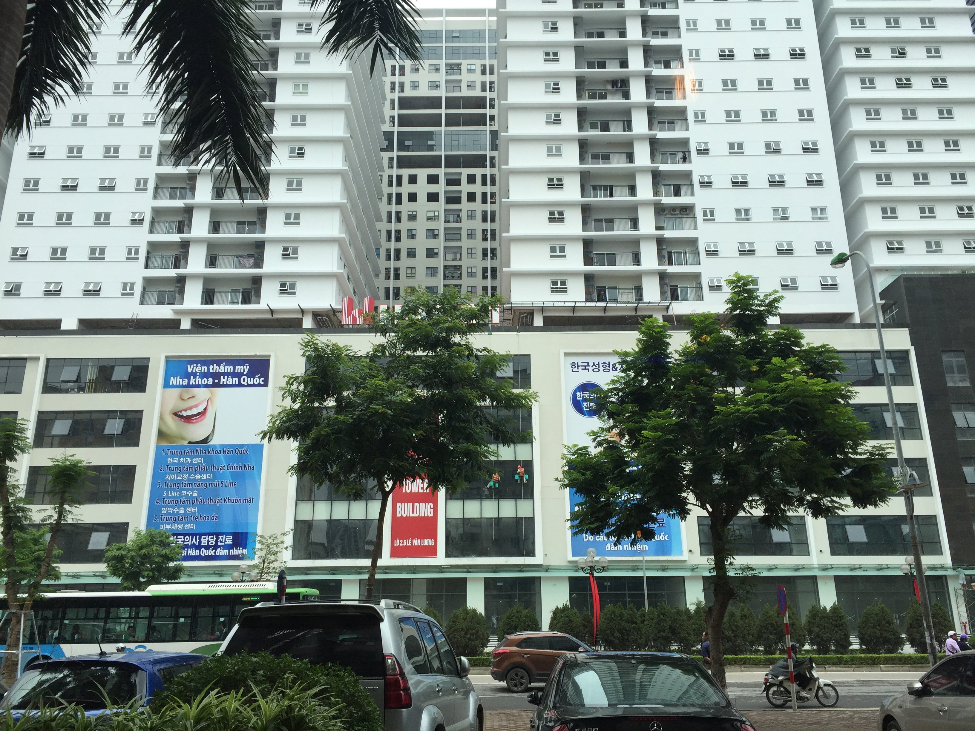 Cho thuê 200m tầng 1 tòa nhà Times Tower giá rẻ bất ngờ mặt phố Lê Văn Lương Lh 0989790498 3