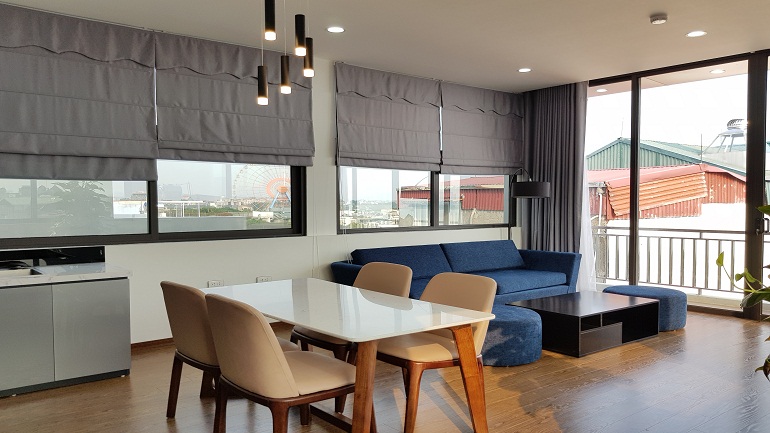Cho thuê căn hộ dịch vụ tại Nhật Chiêu, Tây Hồ, 70m2, 1PN, ban công, view hồ, đầy đủ nội thất mới hiện đại