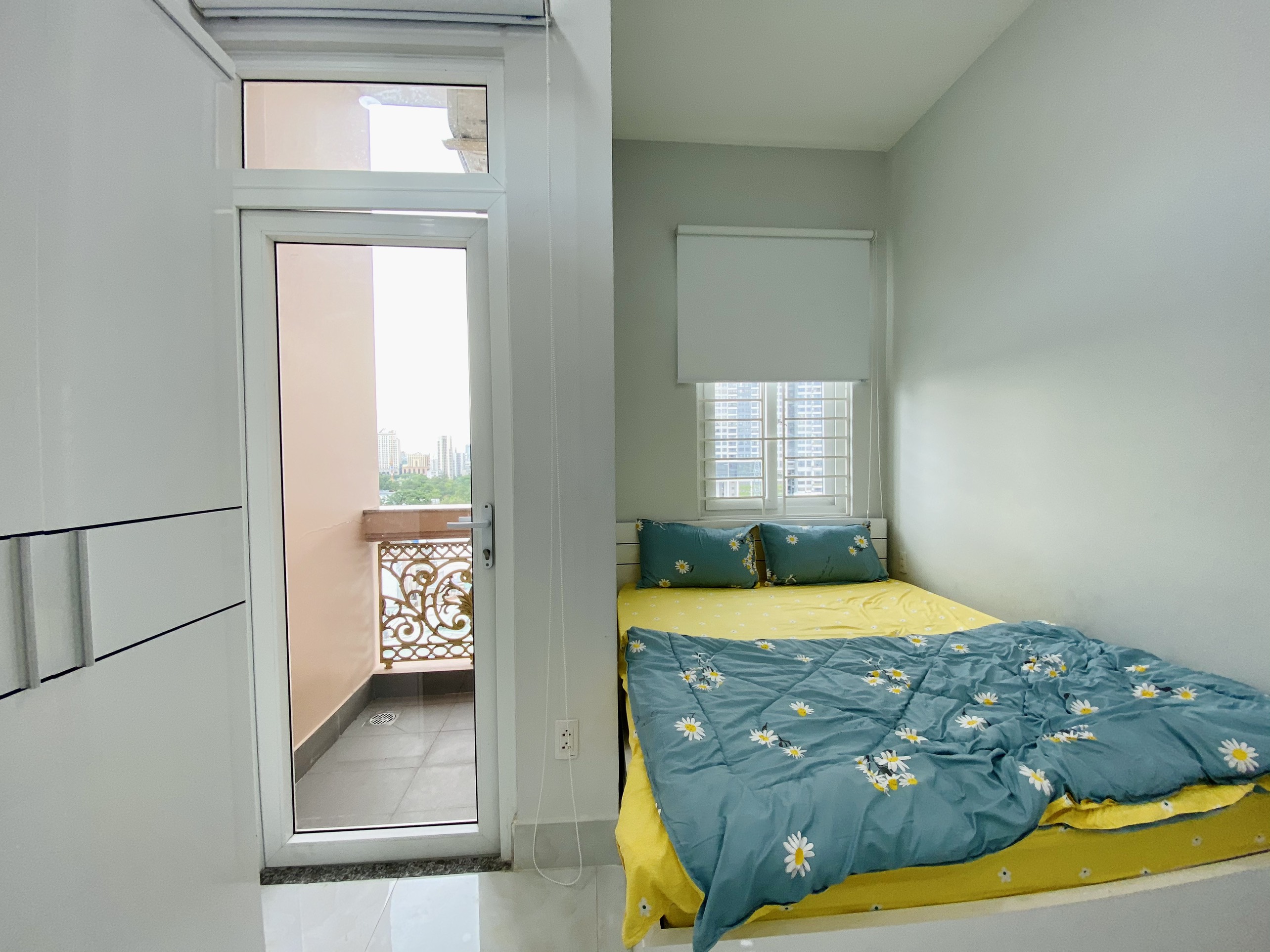 Căn hộ full nội thất - dọn phòng - mới 100% gần khu cư xá Tân Thuận, Phú Mĩ Hưng, cầu Phú Mỹ