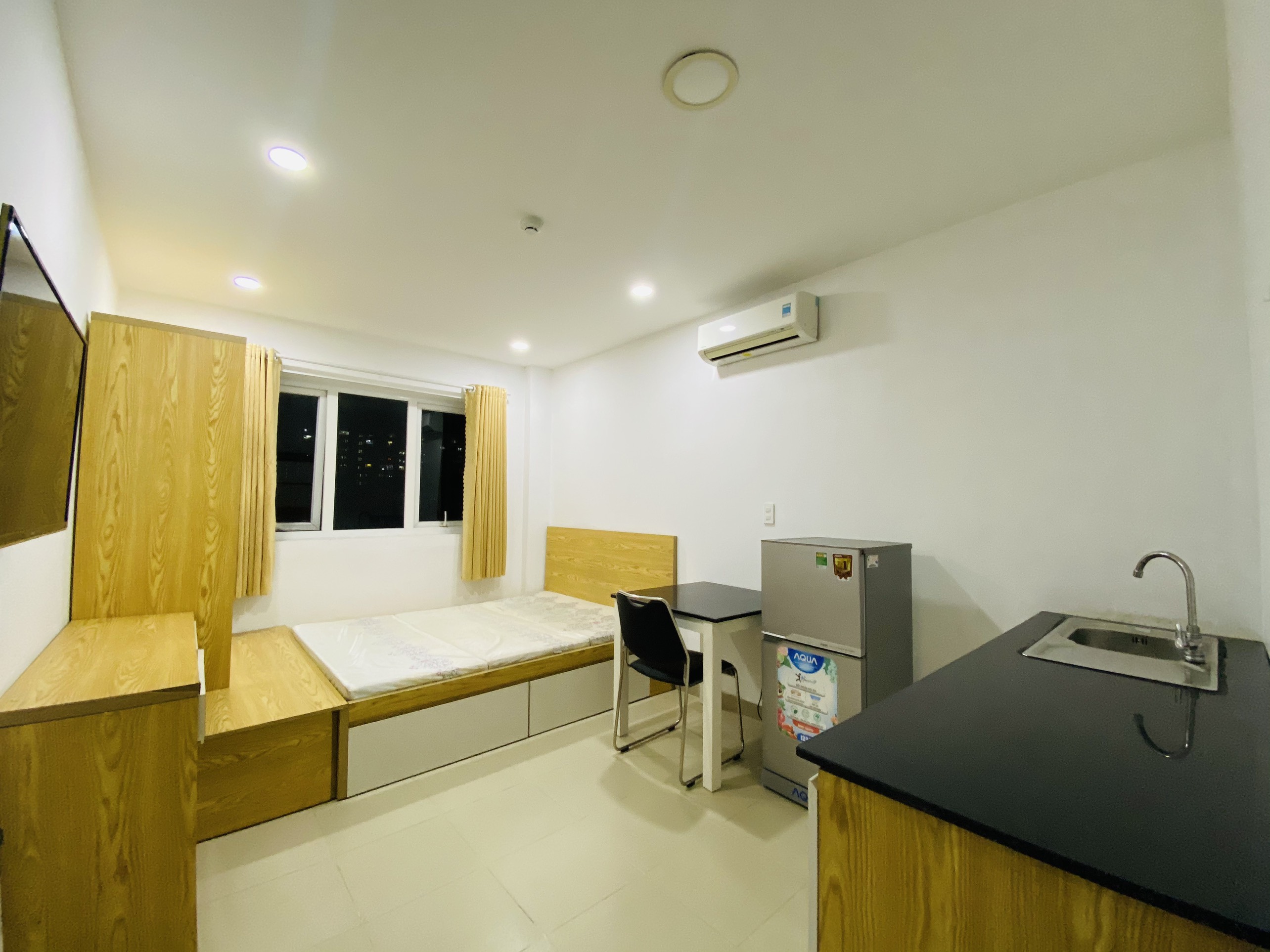 Cho thuê căn hộ dịch vụ Full nội thất đường Nguyễn Thị Thập quận 7 giá 4 triệu siêu rẻ 5