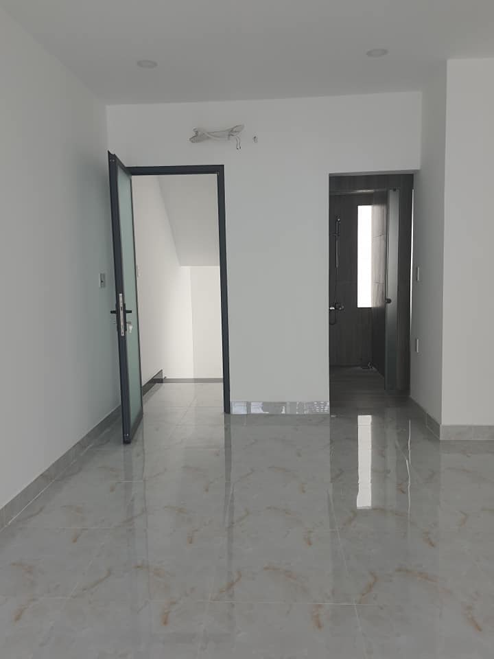 Bán Nhà Phố Trung Tâm Quận Gò Vấp DT: 66m2 LH: 0932155399 3