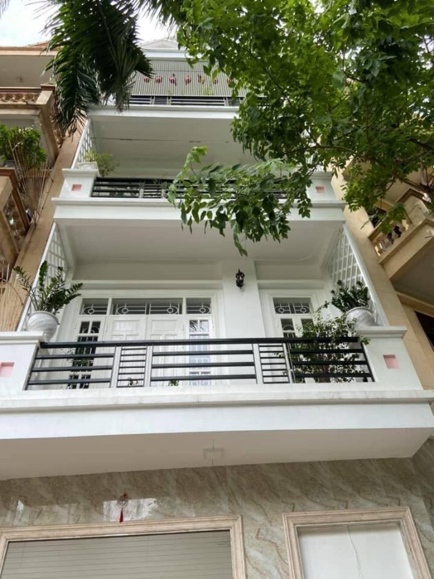 Cần bán Nhà mặt tiền đường Nguyễn Chính, Phường Thịnh Liệt, Diện tích 39m², Giá 4 Tỷ - LH: 0989616711