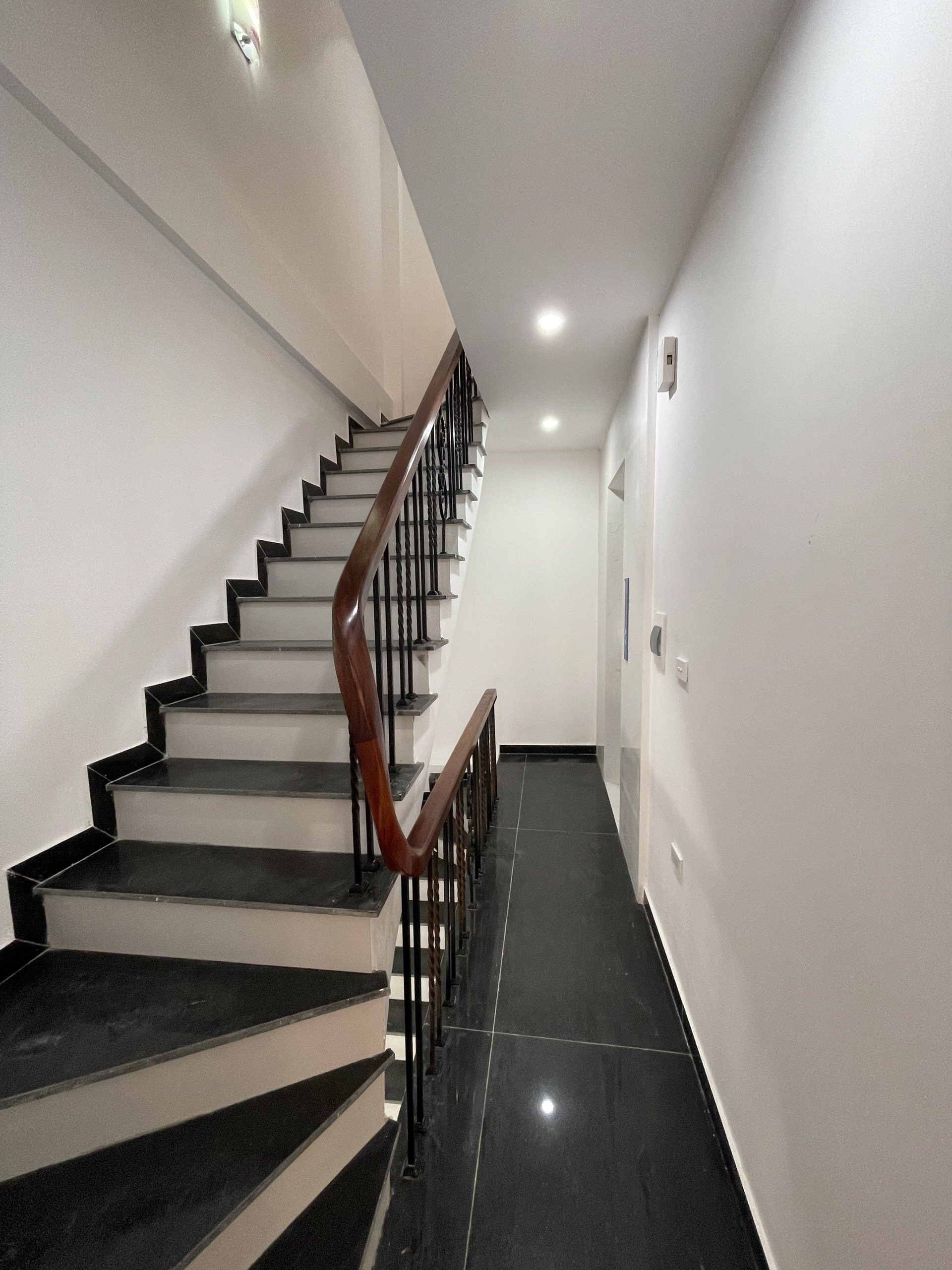 Cần bán Nhà Dương Quảng Hàm, Phường Quan Hoa, Diện tích 32m², Giá Thương lượng - LH: 0904636933 3