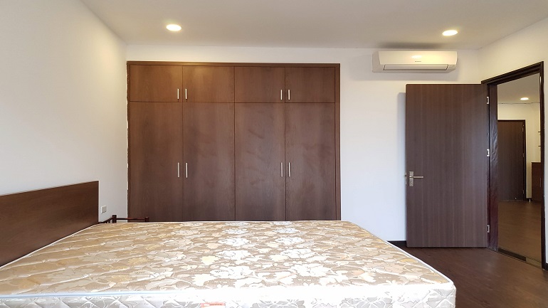 Cho thuê Căn hộ chung cư đường Tô Ngọc Vân, Phường Quảng An, Diện tích 120m², Giá 21.9 Triệu/tháng - LH: 0941594262 5