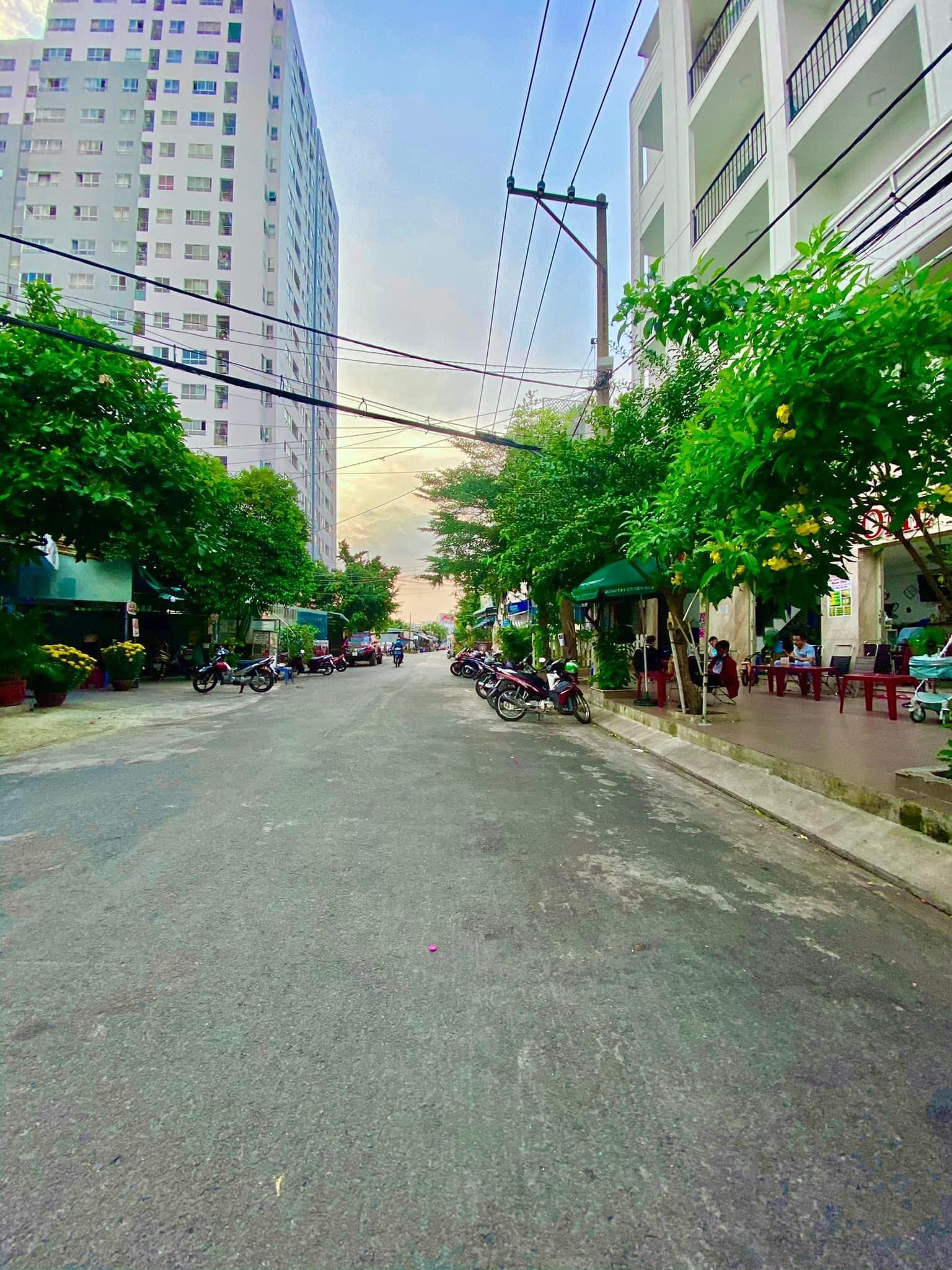 Bán gấp nhà Thoại Ngọc Hầu – Hòa Thạnh – Tân Phú, 5x17, 3 tầng, đường 16m tiện kinh doanh 2