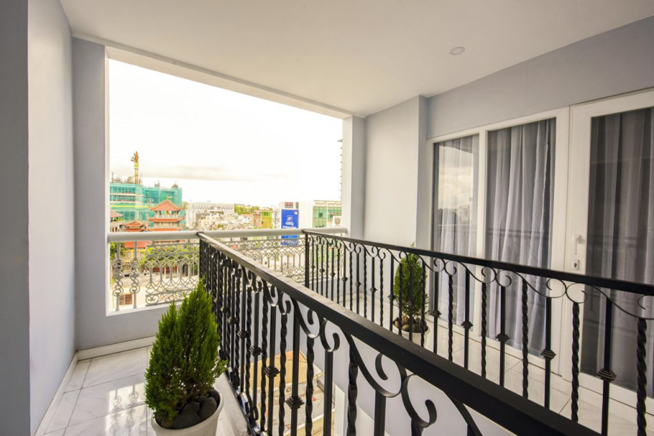 Cho thuê sàn tầng cao, view 360 độ ngay ngã tư Nguyễn Văn Trỗi giá rẻ 2