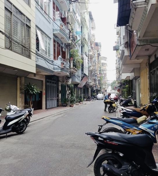 Bán nhà 5 tầng phố Hồng Hà, liền kề phố cổ, ô tô vào nhà, mặt tiền 3,5m, giá 6.8 tỷ - LH: 0971446988