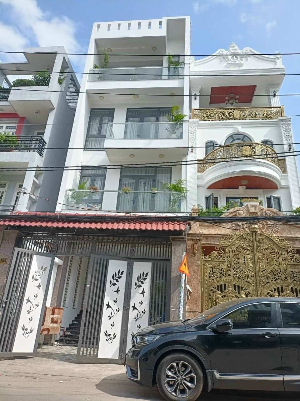 Cần bán Căn hộ chung cư đường Nguyễn Văn Công, Phường 3, Diện tích 150m², Giá 19,5 Tỷ