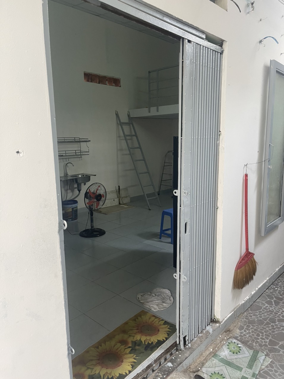 Bán dãy trọ đường 10 hiệp bình chánh , dt 100m2  , giá 6.8 tỷ 2