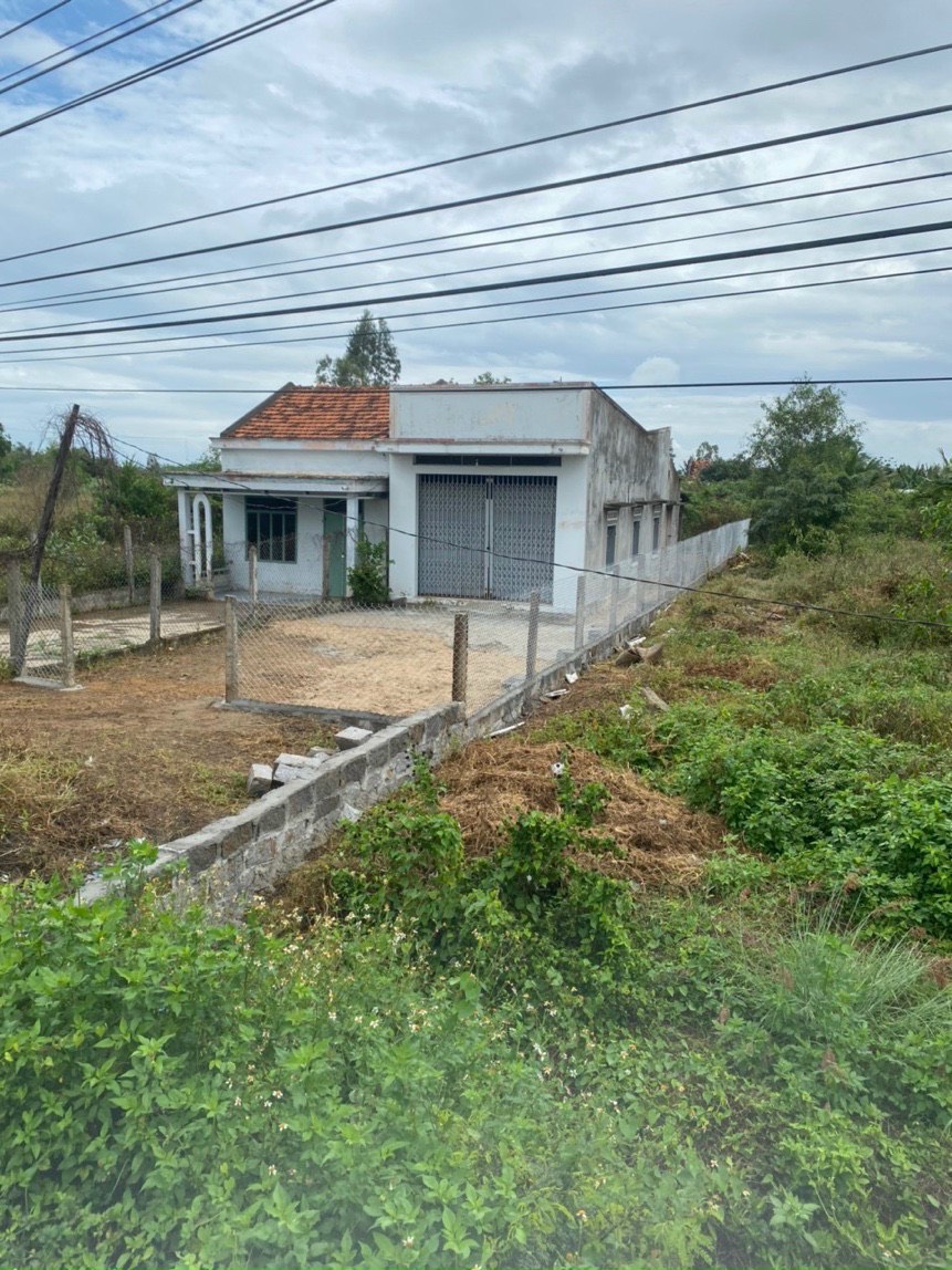 Cần bán Đất đường Quốc lộ 1A, Xã Ninh Ích, Diện tích 213m², Giá 1.05 Tỷ - LH: 0975778278