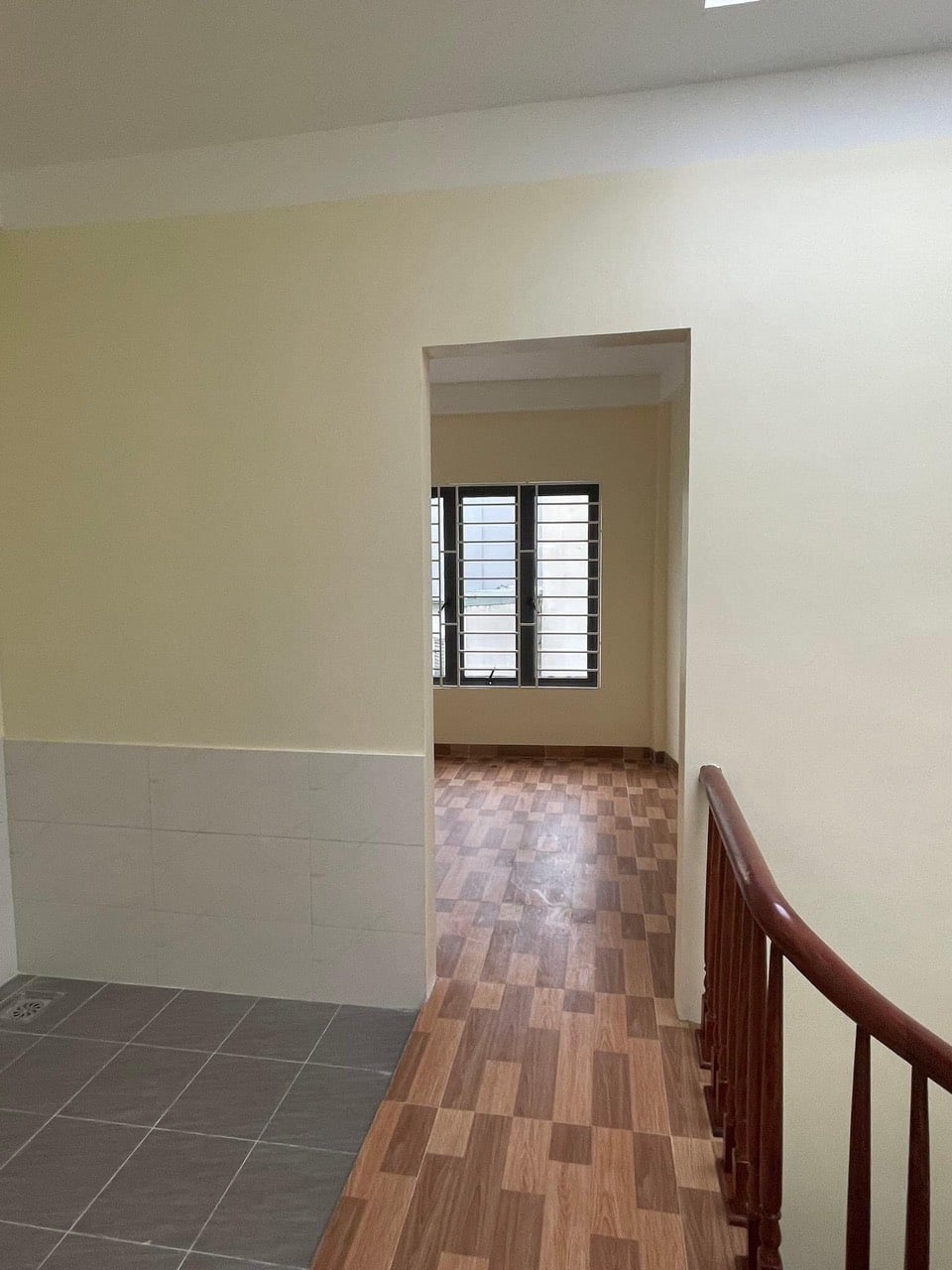 Hồ Tùng Mậu, Nhà đẹp ở ngay, 40m, 4 phòng ngủ, nhỉnh 3 tỷ.LH 0972979393 2
