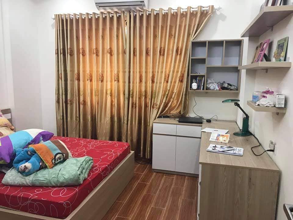 Chính chủ bán nhà phân lô hàng không Nguyễn Sơn 42m 5 tầng nhỉnh 3 tỷ 0329998689 4