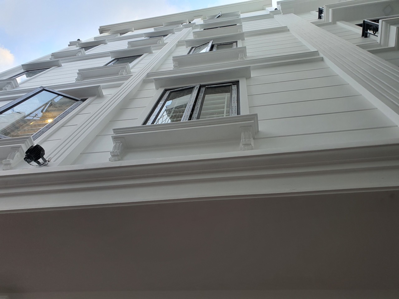 Bán nhà 4 tầng Tây Mỗ, Gần chợ, Trường học, oto đỗ cách 50m, Ngõ thông, LH: 0941911333