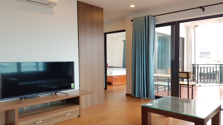 Cho thuê căn hộ dịch vụ tại Quảng Khánh, Tây Hồ, 60m2, 1PN, ban công view hồ sáng thoáng, đầy đủ nội thất mới hiện đại 2