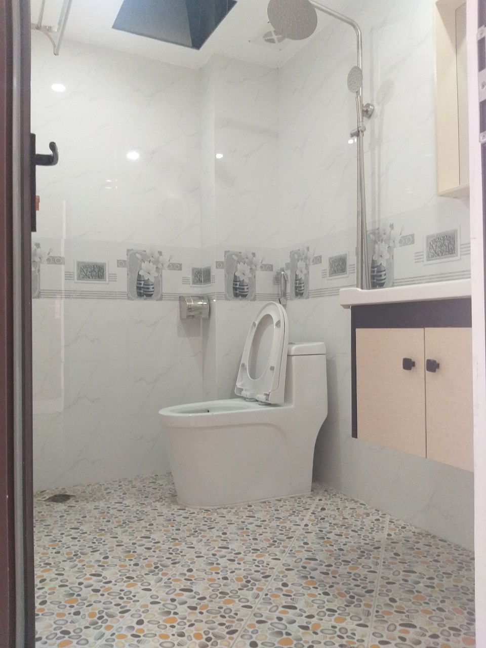 Bán nhà 4 tầng Tây Mỗ, Gần chợ, Trường học, oto đỗ cách 50m, Ngõ thông, LH: 0941911333 3