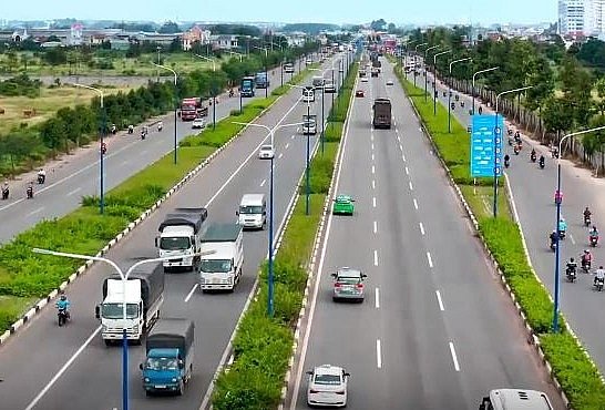 Bán đất Trung tâm Mỹ Phước 3, mặt tiền đường Mỹ Phước Tân Vạn 1