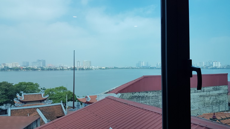 Cho thuê căn hộ dịch vụ tại Quảng Khánh, Tây Hồ, 60m2, 1PN, ban công view hồ sáng thoáng, đầy đủ nội thất mới hiện đại 4