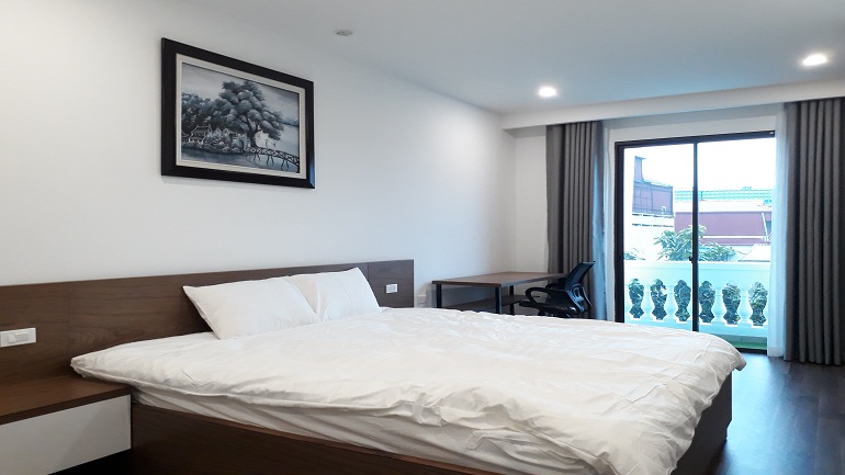 Cho thuê căn hộ dịch vụ tại Cát Linh, Đống Đa, 40m2, studio, nội thất mới hiện đại 2