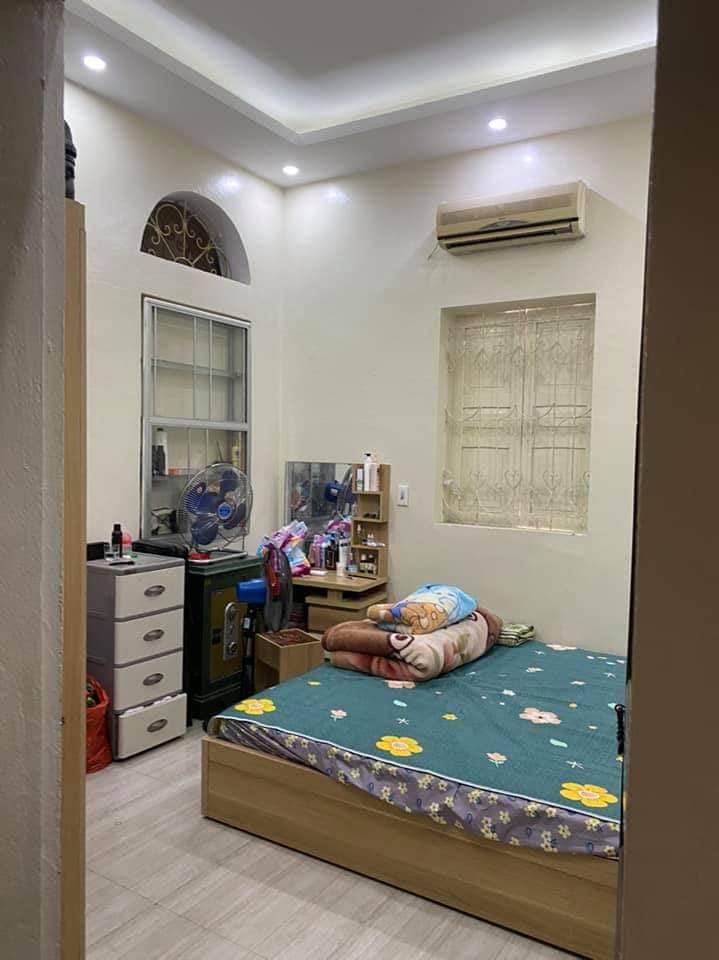 Chính chủ cần tiền bán gấp nhà nhà 4 tầng 70m2 Nguyễn Văn Cừ chỉ 49 tỷ 0329998689 2