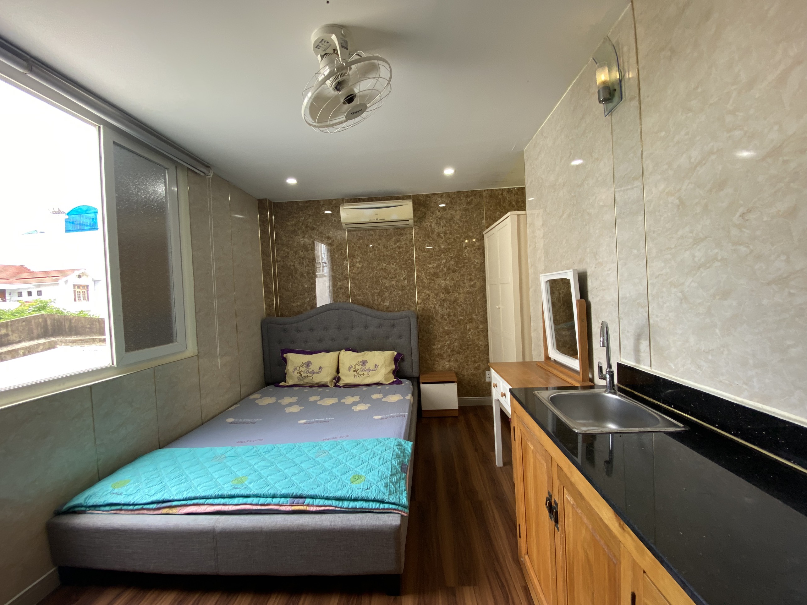 Cho thuê căn hộ full nội thất giá rẻ mùa dịch đường Lâm Văn Bền Quận 7 3