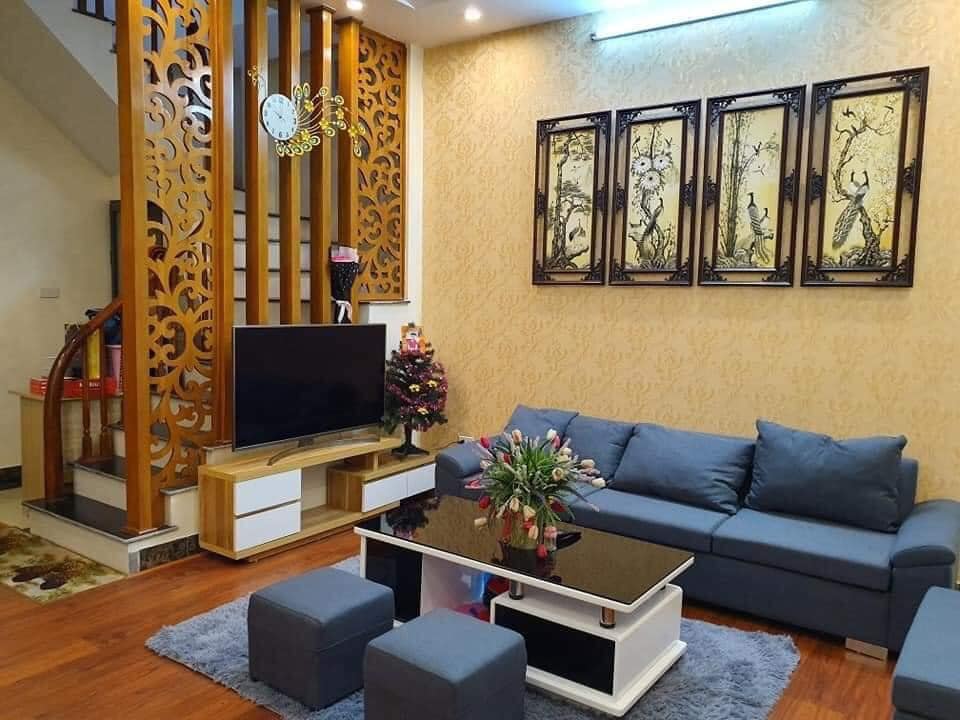 Bán nhà Võ Chí Công, 3 bước ra phố, view Hồ Tây, dân sinh tốt, 42 M2, 48 tỷ