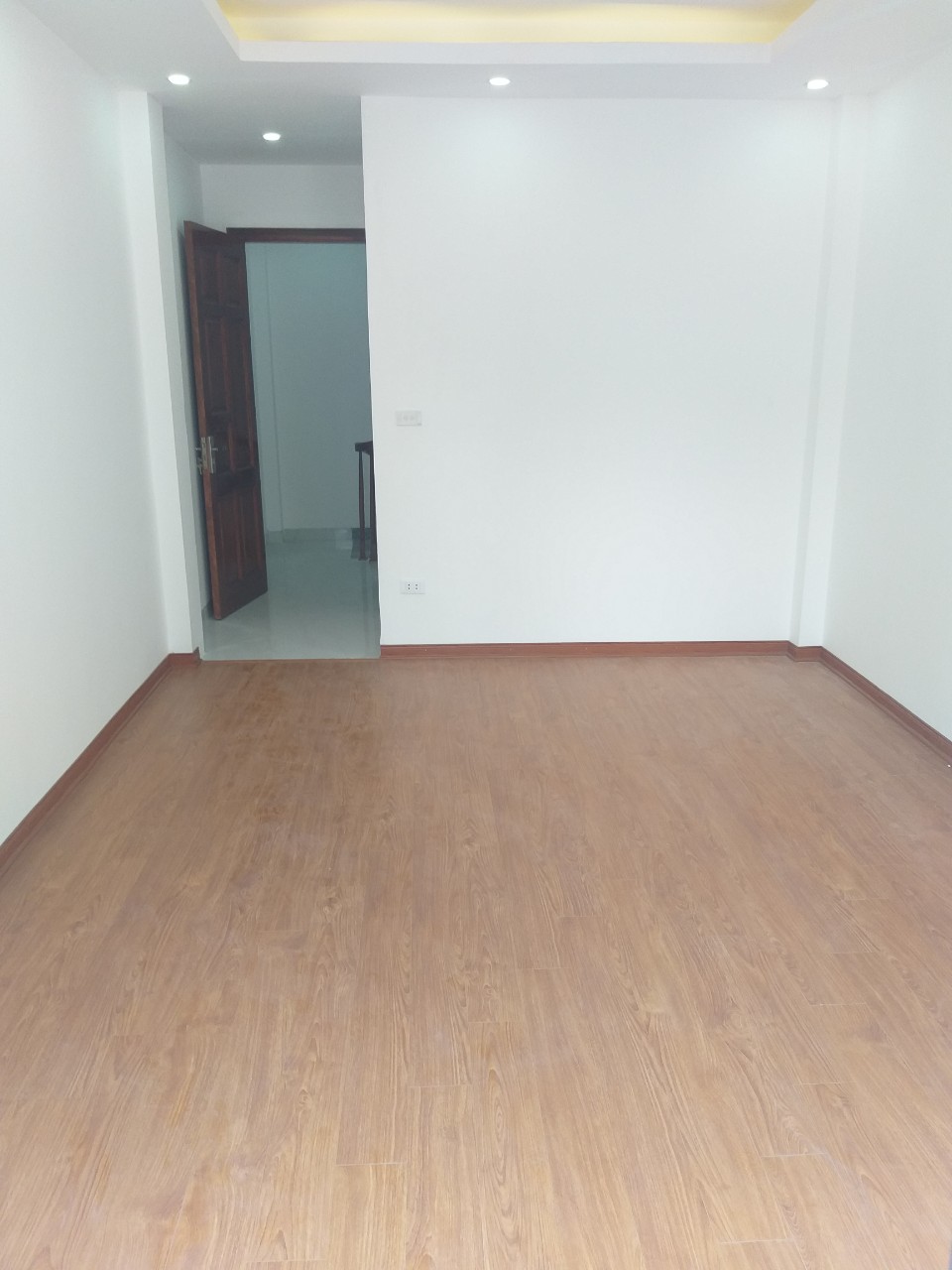 Bán nhà 4 tầng Tây Mỗ, Gần chợ, Trường học, oto đỗ cách 50m, Ngõ thông, LH: 0941911333 4