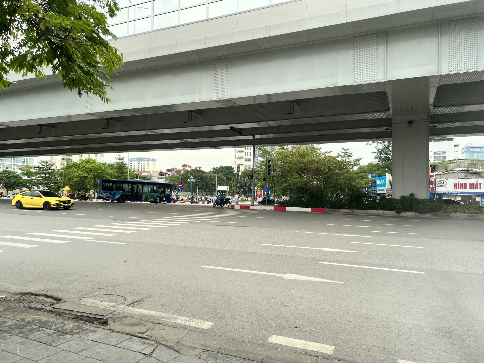 Cần bán Nhà mặt tiền đường Phạm Văn Đồng, Phường Mai Dịch, Diện tích 34m², Giá 5.4 Tỷ - LH: 0941516428 5