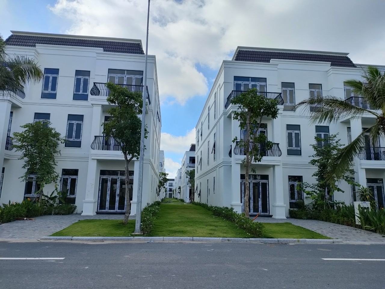 Cần bán Biệt thự dự án West Lakes Golf & Villas, Diện tích 122m², Giá 5.22 Tỷ 2