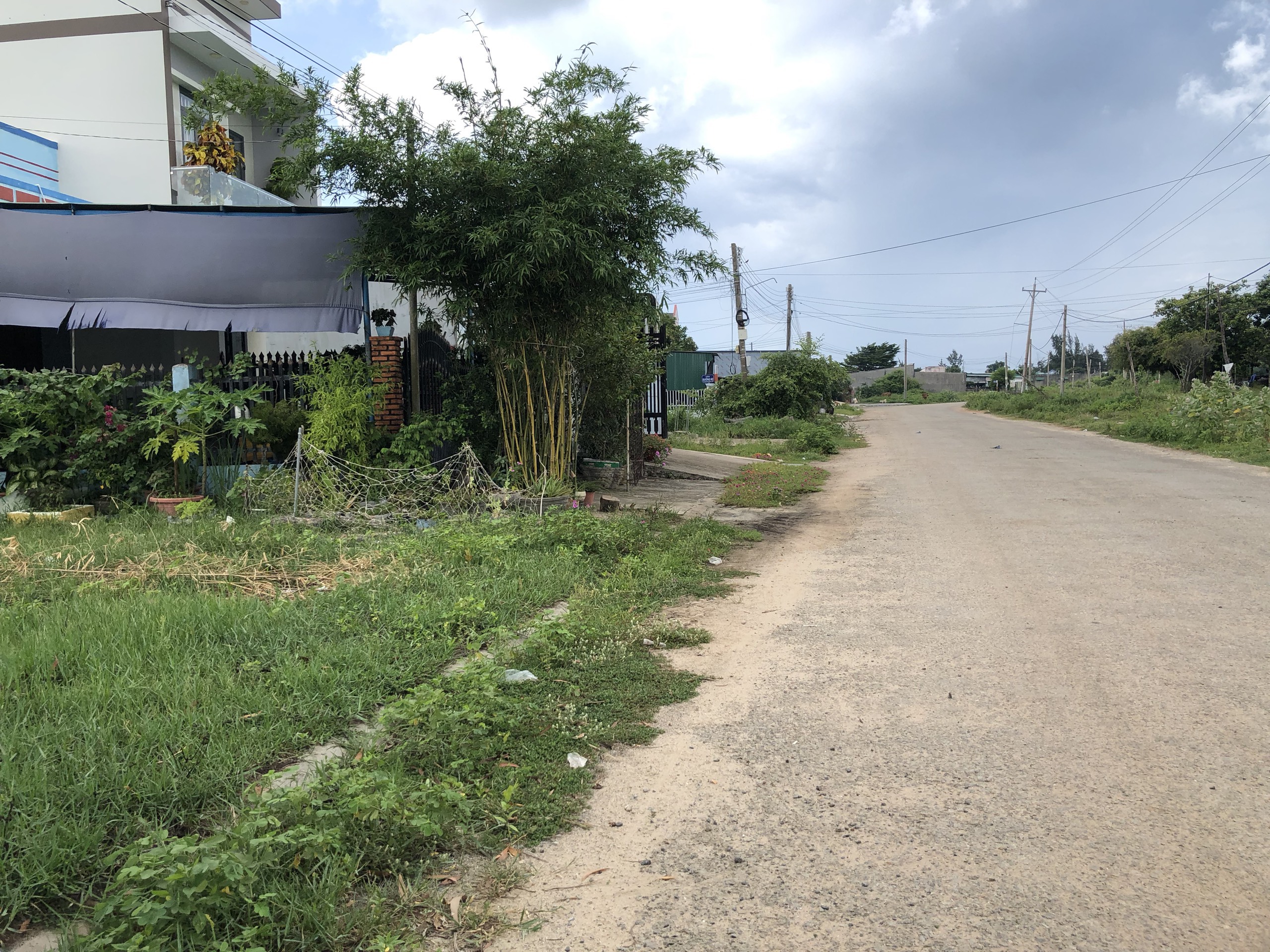 Cần bán Đất đường Lê Minh Công, Xã Tân Phước, Diện tích 113m², Giá 5.6 Tỷ - LH: 0988609571 8