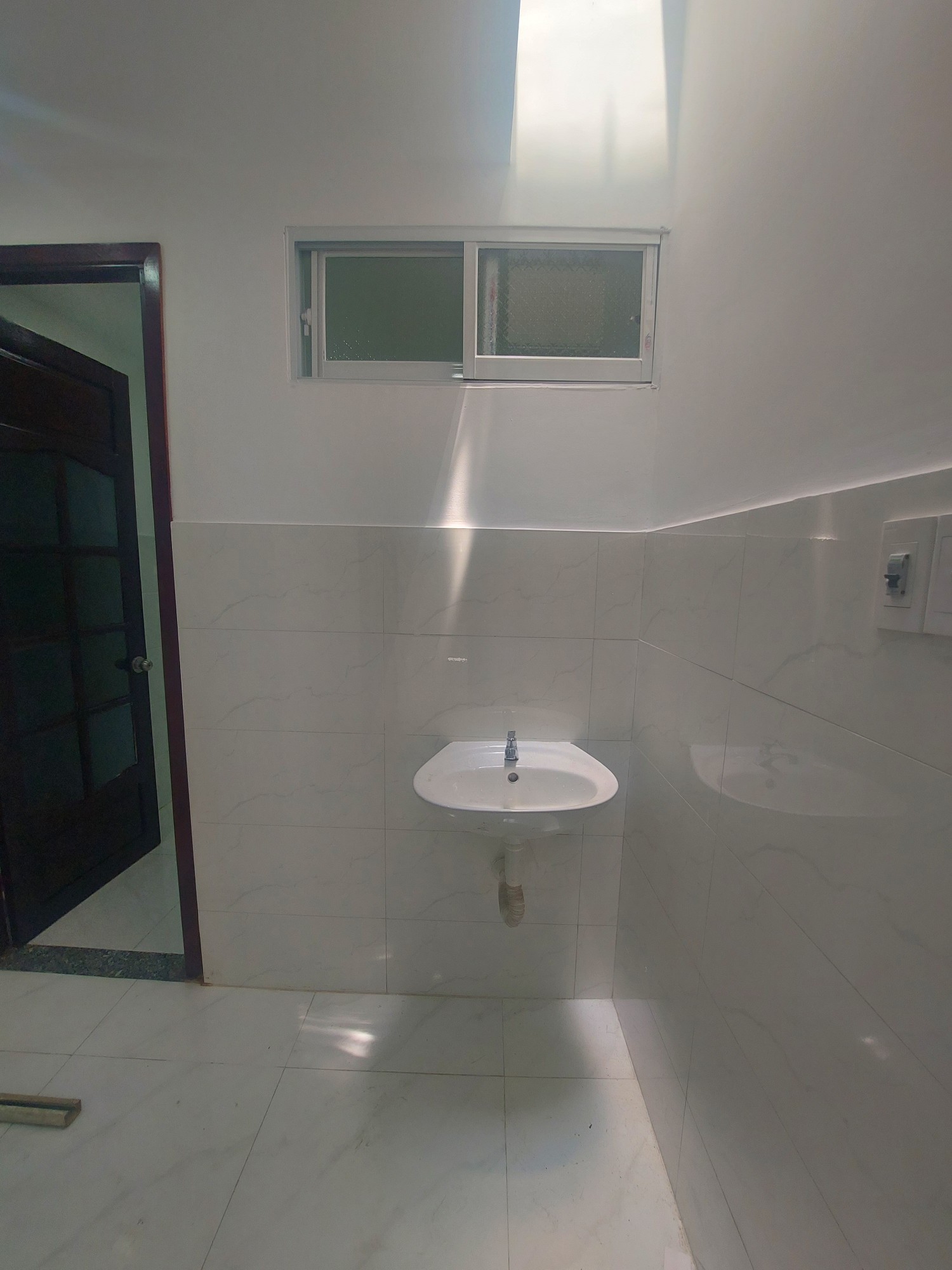 Cần bán Nhà mặt tiền đường Huỳnh Ngọc Huệ, Phường Hòa Khê, Diện tích 75m², Giá Thương lượng - LH: 0909198449 3