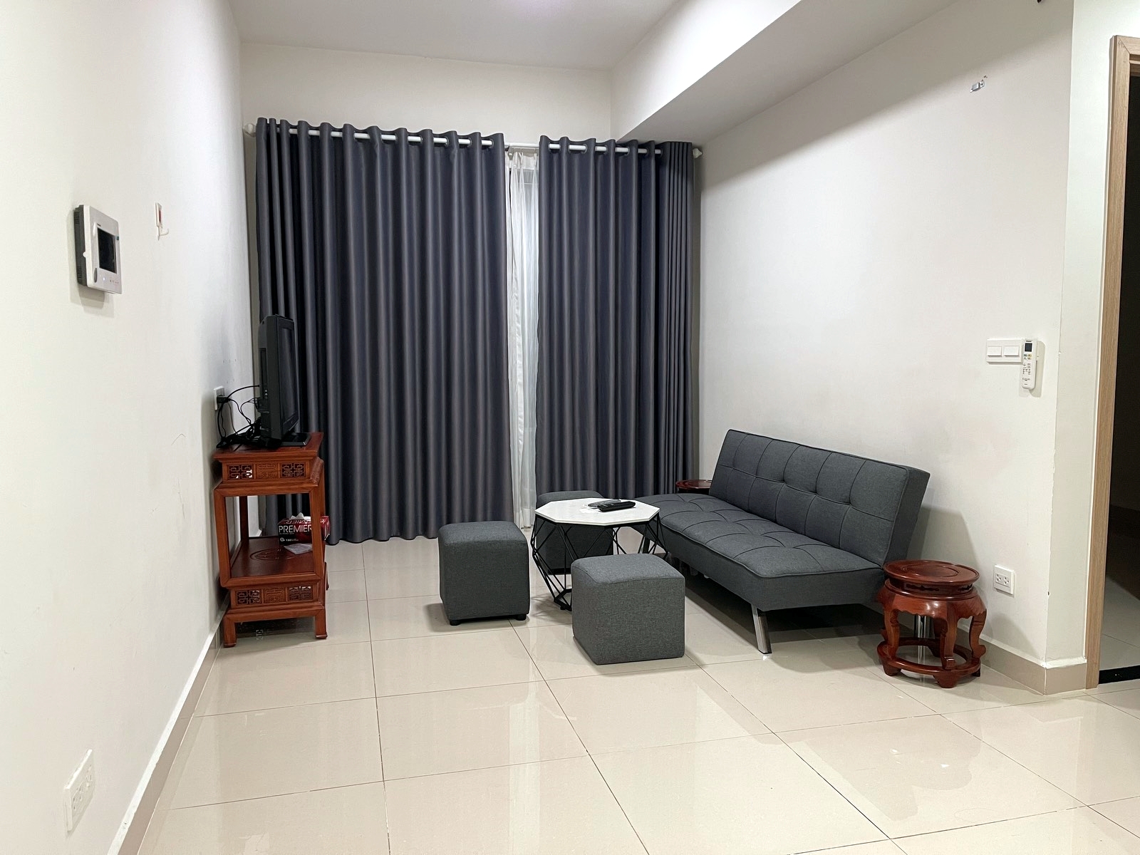 Bán căn hộ Officetel Newton Phú Nhuận 53m2, 2PN, NT cơ bản, lầu thấp, giá 3.8 tỷ. 0941797916 Nhi