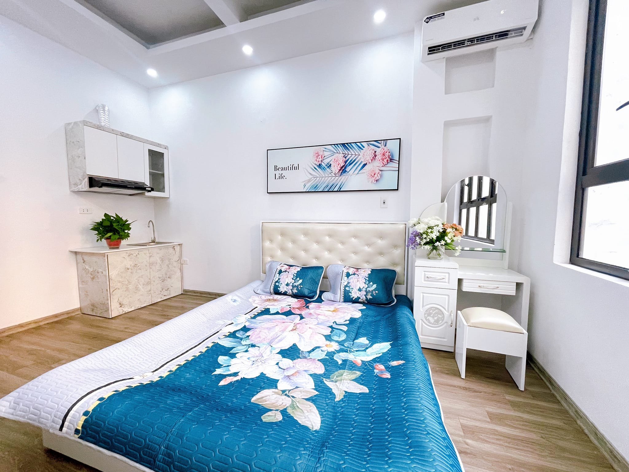 Tòa Apartment Trần Thái Tông Dòng Tiền 600TR/năm  5 Tầng Xây mới 6.38 Tỷ 2