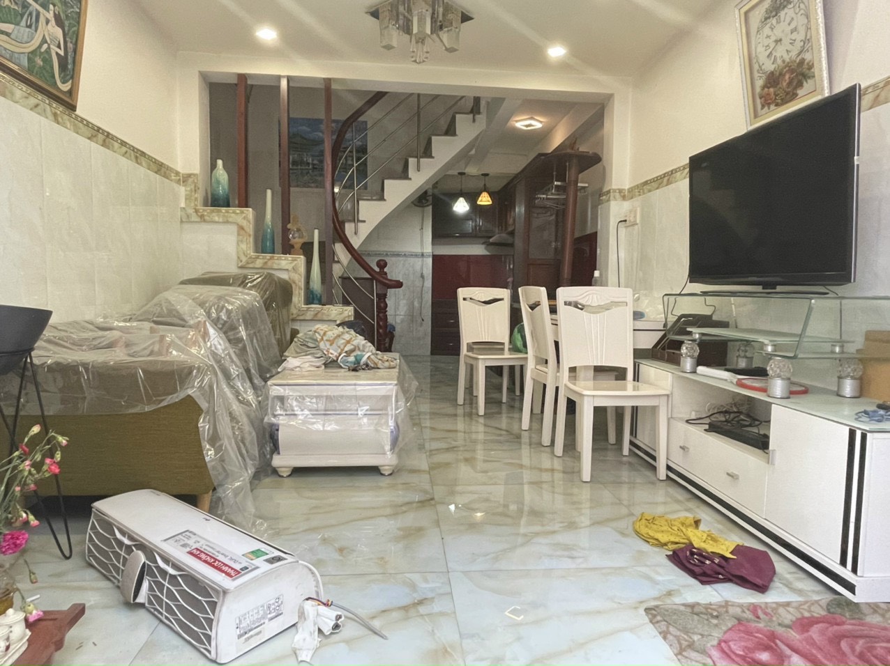 Cần bán Căn hộ chung cư đường Thái Thị Bôi, Phường Chính Gián, Diện tích 73m², Giá 3.3 Tỷ - LH: 0909681783 3