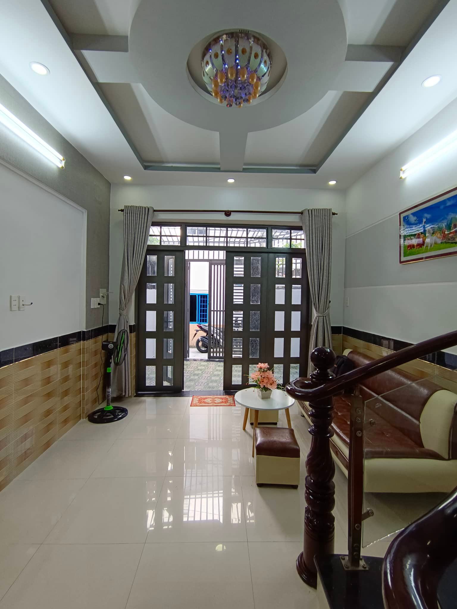 Nhà lô góc, HXH Nguyễn Kiệm, nhà mới ở ngay, 4x12, 5 tỷ 1
