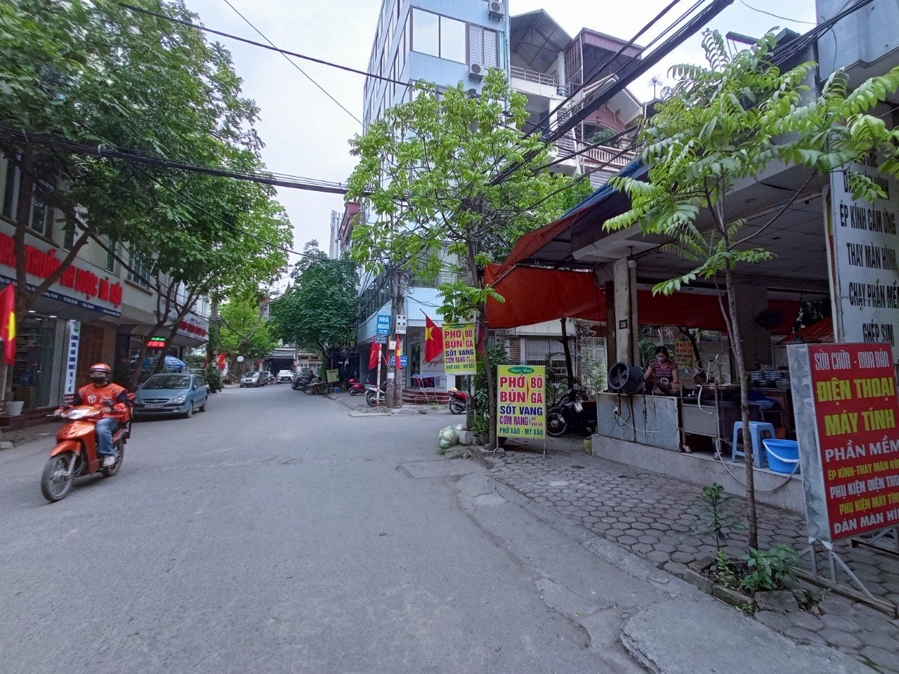 Cần bán Nhà mặt tiền đường Trần Phú, Phường Mỗ Lao, Diện tích 60m², Giá 10.6 Tỷ 3