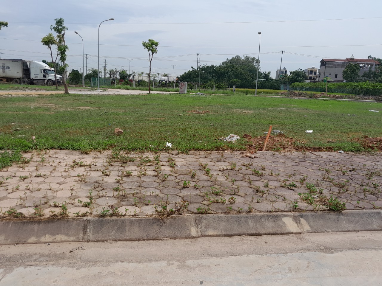 Bán đất lô góc mặt đường KINH DOANH Thanh Lâm, Mê Linh, HN đối diện HUD Mê Linh Central, DT172m2. 5
