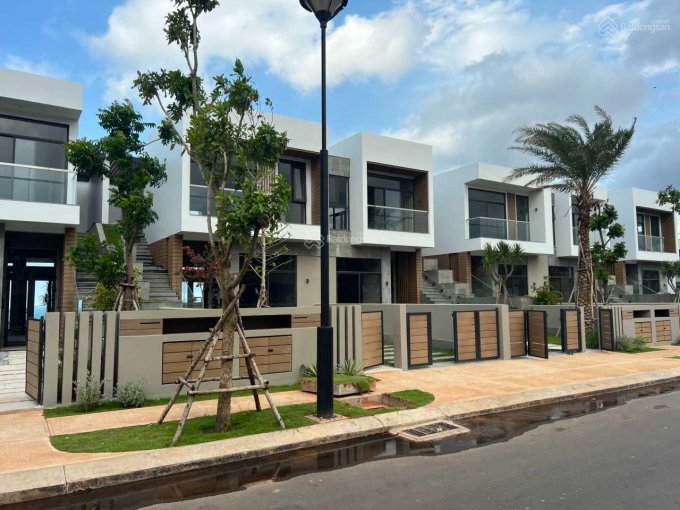 Cần bán Căn hộ chung cư dự án NovaWorld Phan Thiết, Diện tích 200m², Giá Thương lượng 2