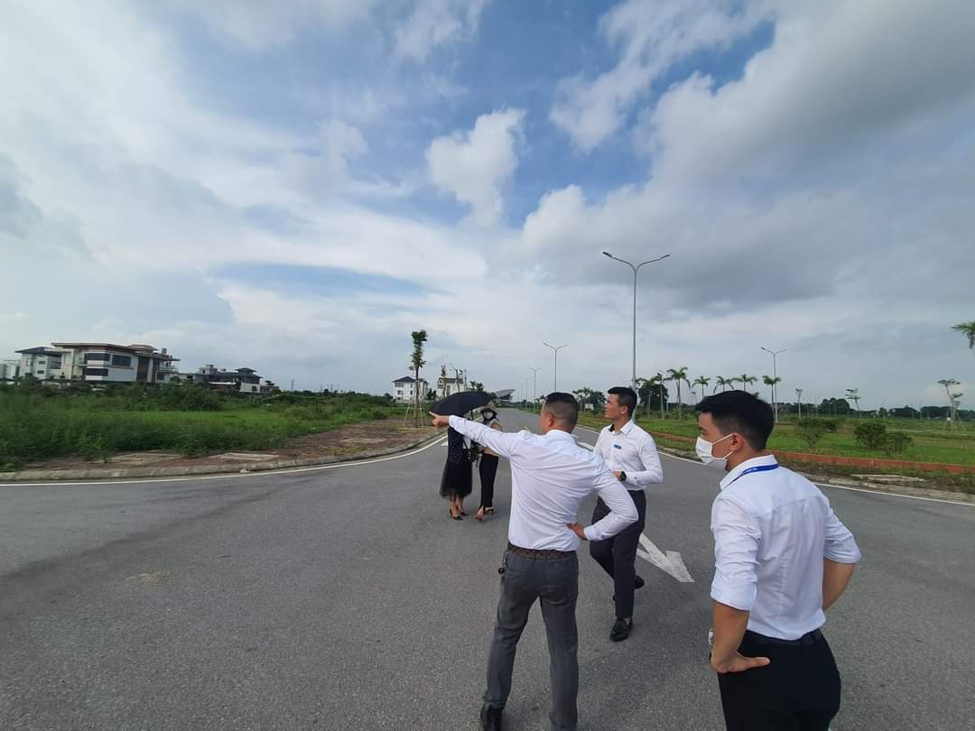 Cần bán Đất nền dự án đường Nguyễn Thị Minh Khai, Xã Dĩnh Kế, Diện tích 111m², Giá 9 Tỷ 5