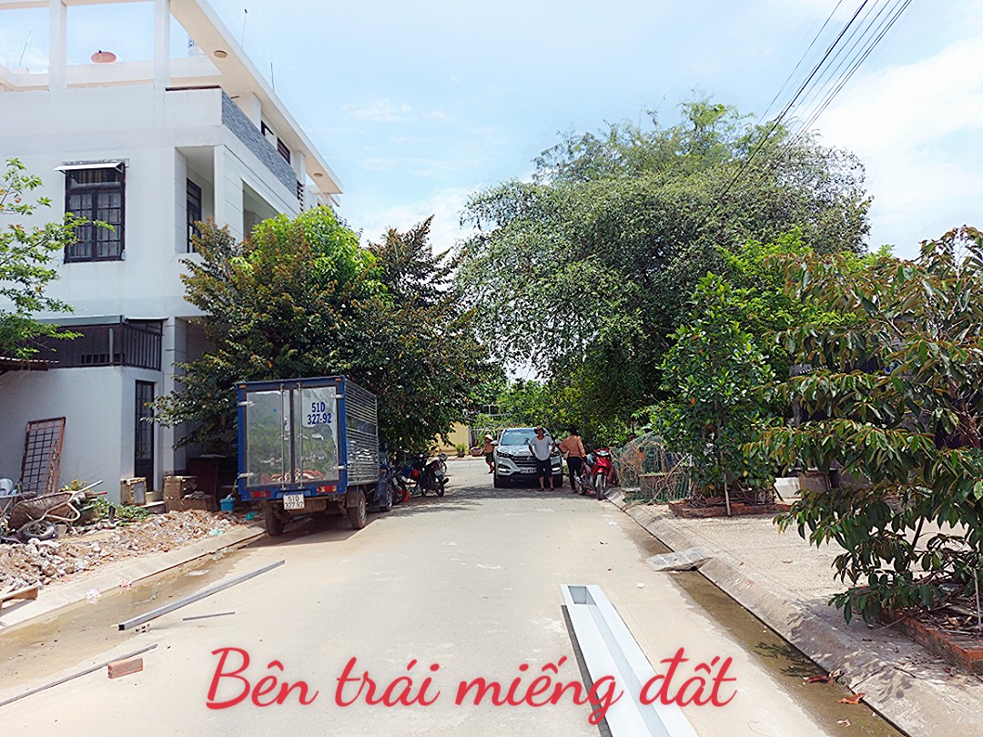 Cần bán Đất đường Nguyễn Xiển, Phường Long Bình, Diện tích 93m², Giá Thương lượng - LH: 0902417534