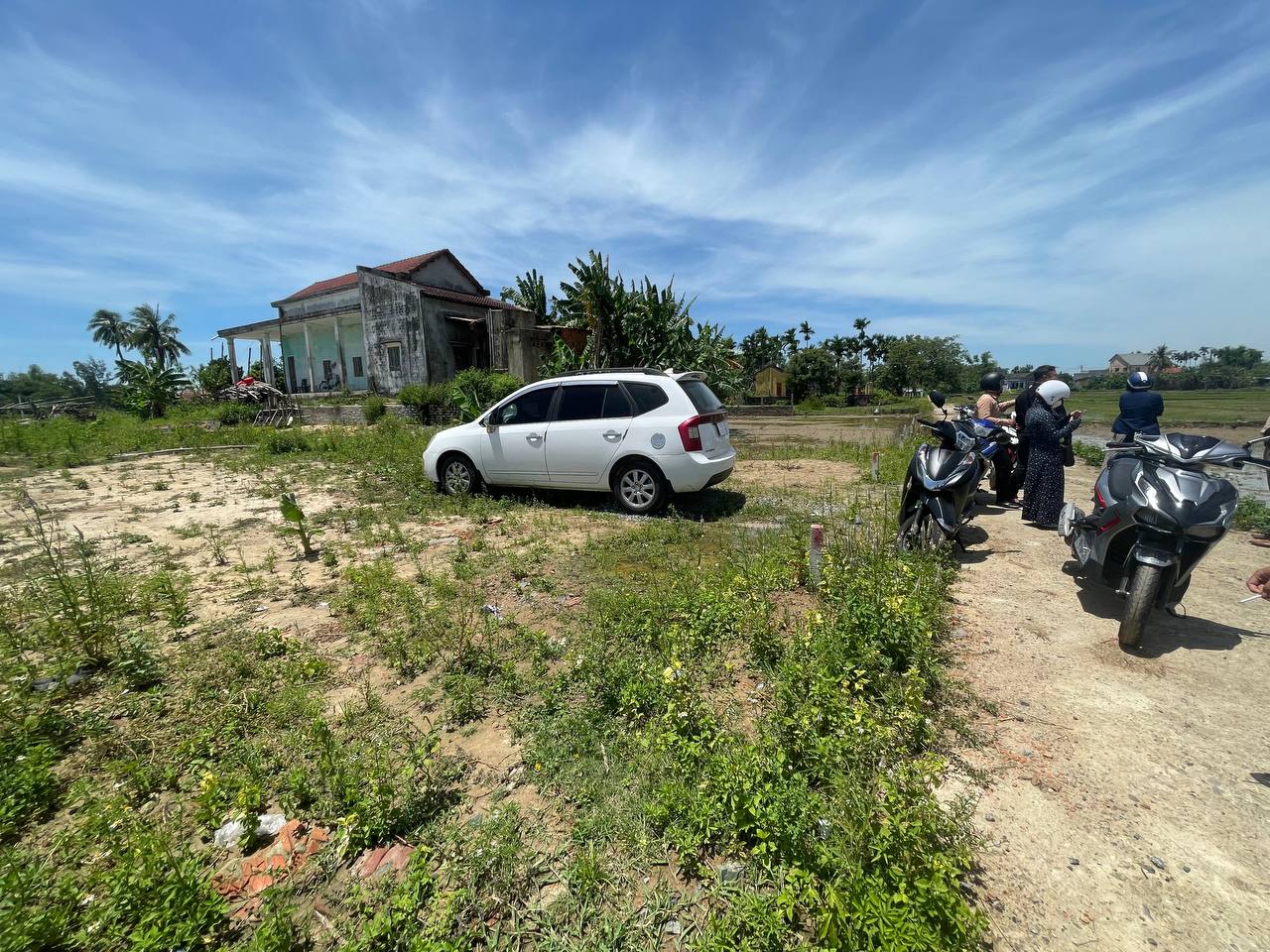 Chính chủ cần bán 3 lô view đồng ngay chợ Lệ Trạch Hòa Tiến đi vào 2km giá đầu tư