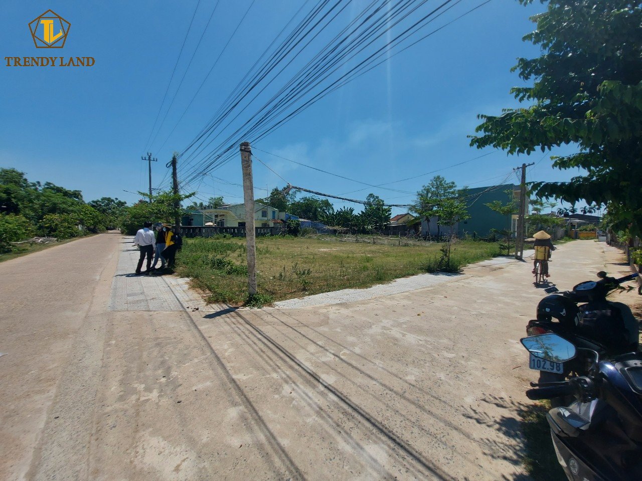 Bán lô đất ven Đà Nẵng 2 mặt tiền đường 7m5 có lề gần QL1A trong khu dân cư đông đúc 3