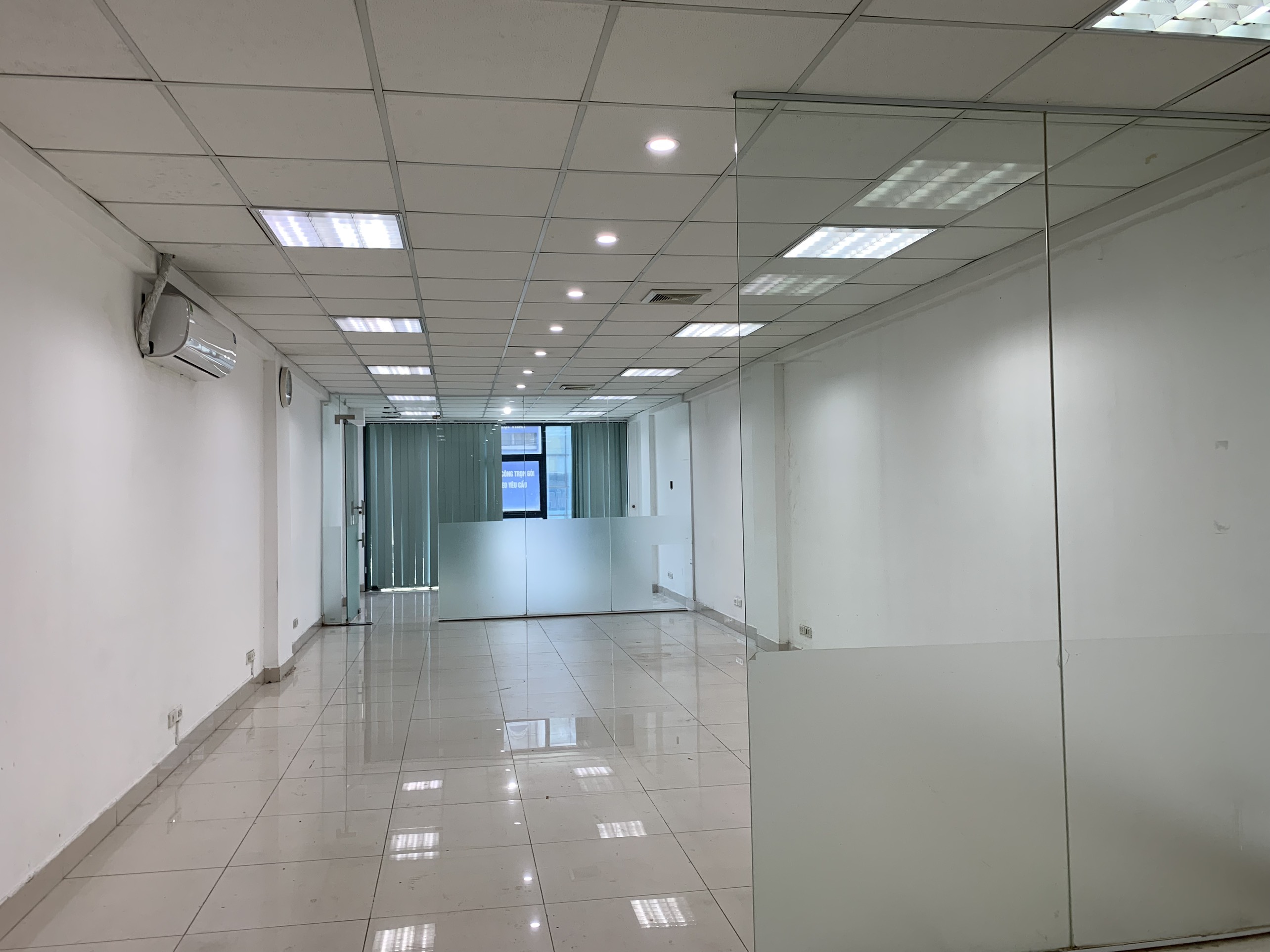 Cho thuê Văn Phòng 60m2 giá 15tr tại 74 Tây Sơn,Đống Đa, Hà Nội LH 0777433628 8