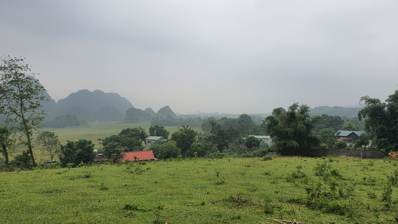 Bán mảnh đất view cánh đồng, núi đá trập trùng tuyệt đẹp giá cực rẻ tại Lương Sơn 2