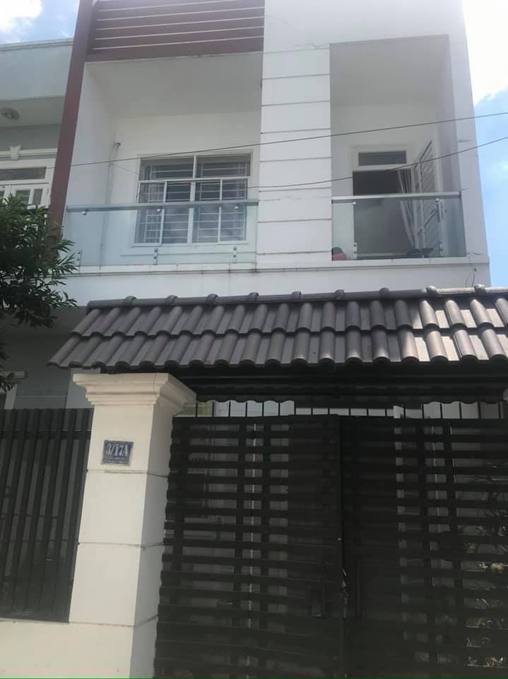 Nhà 1 trệt 1 lầu hẻm số 3 đường 836 thông qua 882 Nguyễn Duy Trinh Phú Hữu Q9 1