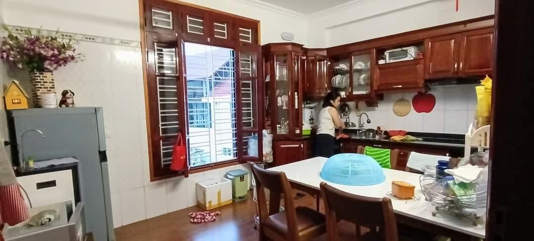 An Dương Vương 30m ra phố, lô góc, thang máy, ô tô vào nhà 90m2x4T Giá nhỉnh 7 tỷ